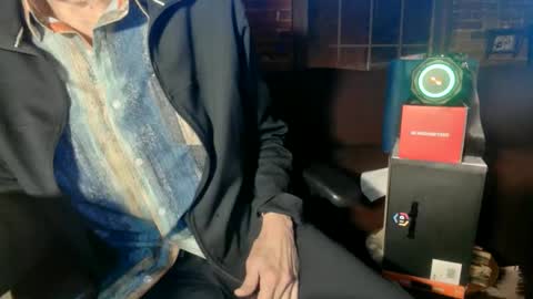 Snapshot of nfgwholoves2cum chatting on February 2026 02:20:02 AM NFG Nice Friendly Guy Dick online show from February 2026 02:20:02 AM