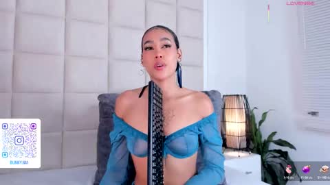 Nia online show from September 2025 02:22:01 PM