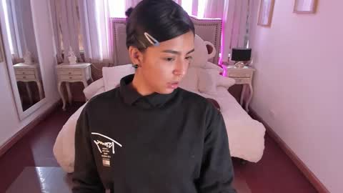 Nia Malkova online show from February 2026 02:20:02 PM