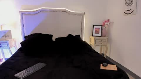 Nia Malkova online show from May 2026 09:04:02 AM