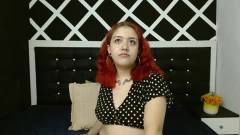 Snapshot of nia_stark chatting on December 2024 10:48:01 AM Estefani online show from December 2024 10:48:01 AM