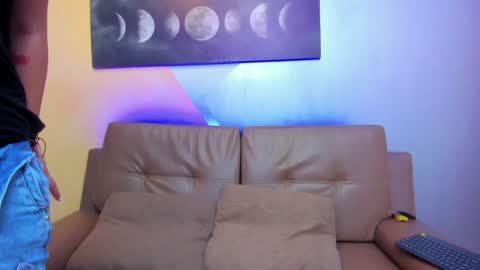 Snapshot of nia_stark chatting on January 2025 11:51:01 AM Estefani online show from January 2025 11:51:01 AM