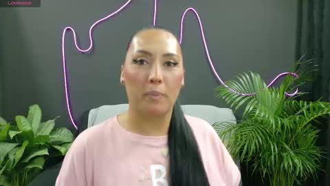 Nia velour online show from February 2026 11:11:01 AM