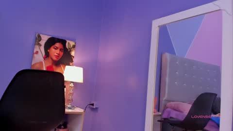 Snapshot of niabianco chatting on February 2025 09:18:02 PM N I A online show from February 2025 09:18:02 PM