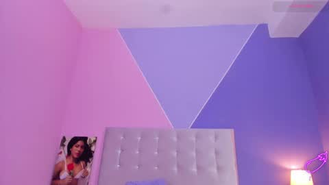 Snapshot of niabianco chatting on March 2025 08:56:01 PM N I A online show from March 2025 08:56:01 PM