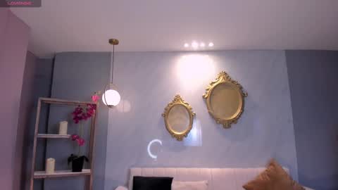 Snapshot of niaholland chatting on September 2025 07:47:01 PM SQUIRTER DOLL online show from September 2025 07:47:01 PM