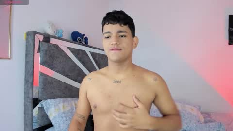 Snapshot of niall_falcon chatting on November 2025 05:07:01 PM Niall online show from November 2025 05:07:01 PM