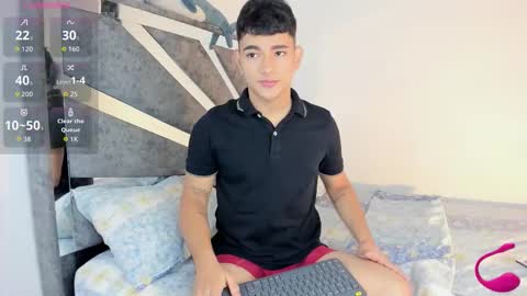 Snapshot of niall_falcon chatting on November 2025 10:09:02 PM Niall online show from November 2025 10:09:02 PM