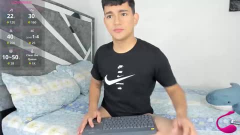 Snapshot of niall_falcon chatting on December 2025 12:54:01 PM Niall online show from December 2025 12:54:01 PM