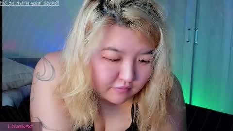 Kim online show from October 2025 11:02:01 PM