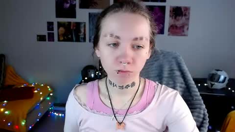 nica_kawaii online show from April 2026 09:23:02 AM