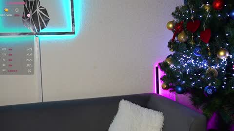 nica_rhodes online show from December 2024 12:19:01 AM