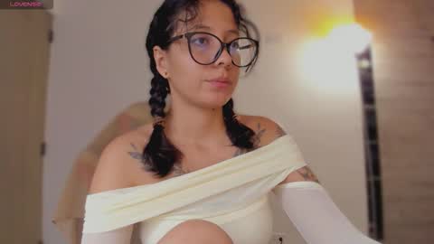 Snapshot of nice_day_ chatting on February 2026 12:53:01 AM day online show from February 2026 12:53:01 AM