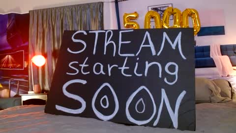 NICE AND SAVVY online show from October 2025 04:44:02 AM