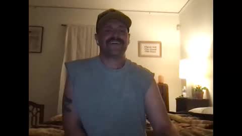 Snapshot of nicebuttniceguy chatting on February 2026 04:43:02 AM NiceButtNiceGuy online show from February 2026 04:43:02 AM