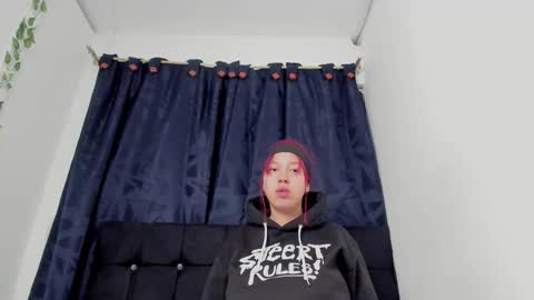 Snapshot of nicecherry_ chatting on January 2025 10:56:01 PM Michell online show from January 2025 10:56:01 PM