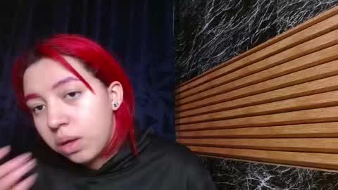 Snapshot of nicecherry_ chatting on September 2025 03:28:02 AM Michell online show from September 2025 03:28:02 AM