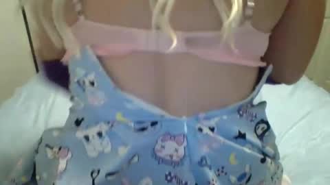 Ava Angel online show from January 2025 03:22:01 AM