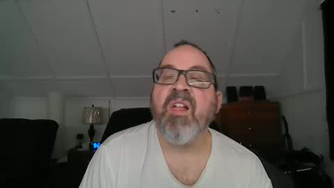 Snapshot of niceguy7208 chatting on December 2024 02:24:01 AM niceguy7208 online show from December 2024 02:24:01 AM