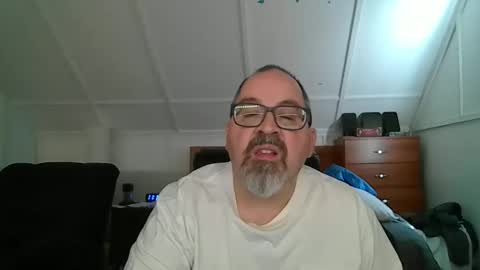 Snapshot of niceguy7208 chatting on November 2025 04:16:01 PM niceguy7208 online show from November 2025 04:16:01 PM