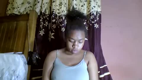 nicelly01 online show from April 2026 02:42:01 AM