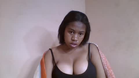 nicelly01 online show from June 2026 05:42:02 AM
