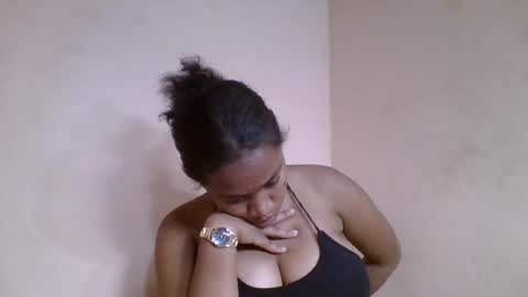 nicelly01 online show from June 2026 06:32:02 PM