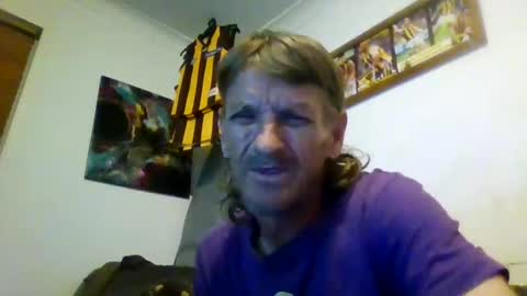 Snapshot of niceozziecockxxx chatting on January 2025 07:28:02 PM Sexiishaine online show from January 2025 07:28:02 PM