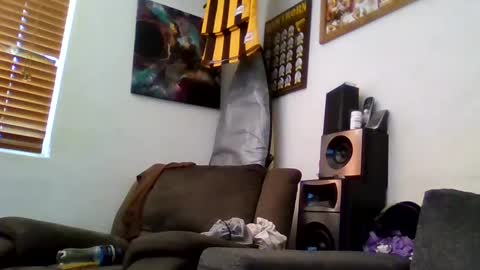 Snapshot of niceozziecockxxx chatting on January 2025 04:33:02 AM Sexiishaine online show from January 2025 04:33:02 AM