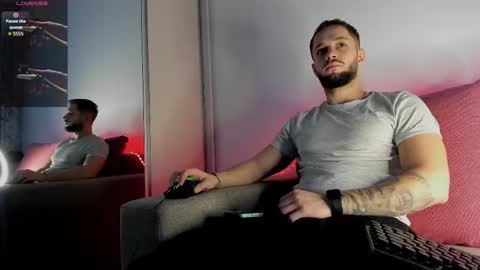 Nicholassx online show from October 2025 05:05:01 AM