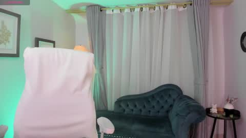 Nichole online show from January 2025 11:56:02 AM