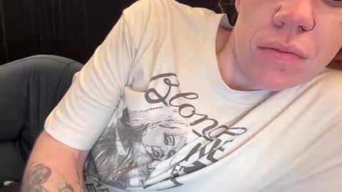 Snapshot of nicholerosex chatting on September 2025 06:18:01 AM nicholerosex online show from September 2025 06:18:01 AM