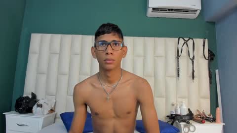 Snapshot of nick_collins20 chatting on February 2025 09:48:01 PM Nick online show from February 2025 09:48:01 PM