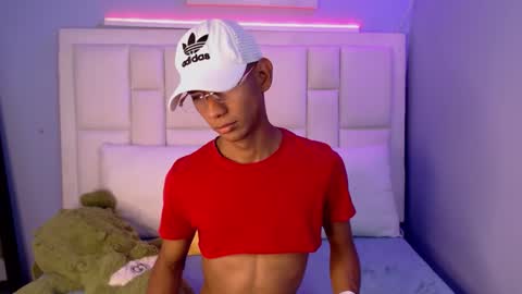 Snapshot of nick_collins20 chatting on January 2026 09:02:02 PM Nick online show from January 2026 09:02:02 PM