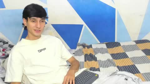 Snapshot of nick_damon chatting on June 2026 04:58:02 AM Nick online show from June 2026 04:58:02 AM