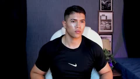 nick fenix online show from September 2025 08:38:01 AM