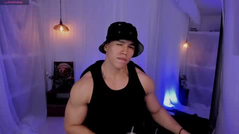 nick fenix online show from May 2026 03:13:01 AM