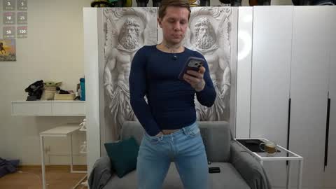 Snapshot of nick_howlenxx chatting on May 2026 04:45:01 PM nick_howlenxx online show from May 2026 04:45:01 PM