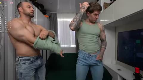nick_howlenxx online show from June 2026 12:06:01 PM