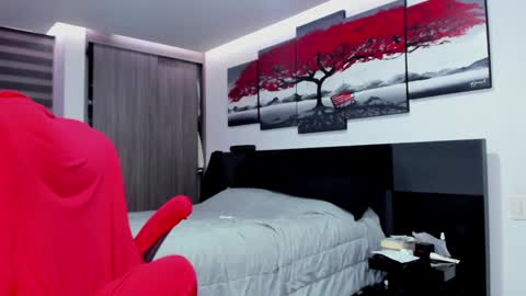 Snapshot of nick_klaus chatting on February 2025 01:00:02 AM Nick Klaus online show from February 2025 01:00:02 AM