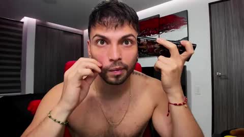 Snapshot of nick_klaus chatting on February 2025 01:40:02 AM Nick Klaus online show from February 2025 01:40:02 AM