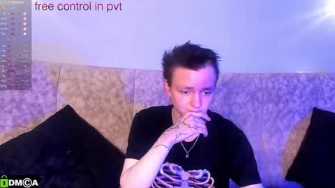 nick_kule online show from November 2025 09:03:02 PM