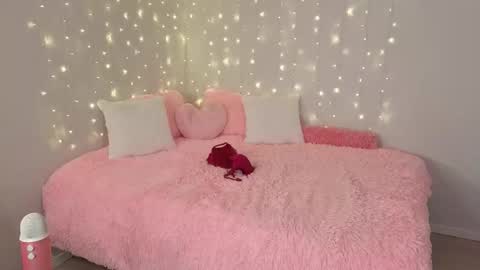 nickandklau online show from April 2026 02:22:02 AM