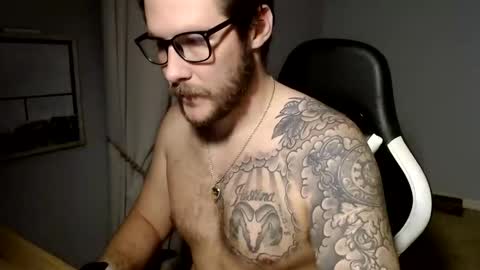 Cakedcouple  OF - Yourtattedcutie  qurlynfit online show from December 2024 10:45:01 PM