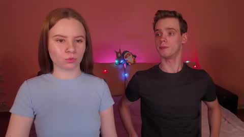 Snapshot of nickandmolly chatting on February 2025 05:01:01 PM nick and molly online show from February 2025 05:01:01 PM