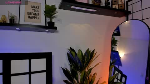nickie_reed_ online show from April 2026 10:12:02 PM