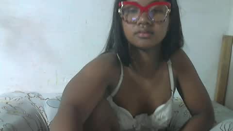 nickiqqyuu online show from June 2026 12:22:02 AM