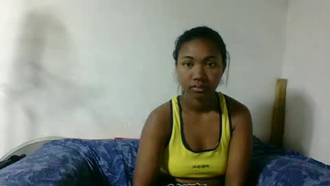 nickiqqyuu online show from July 2026 12:06:01 AM