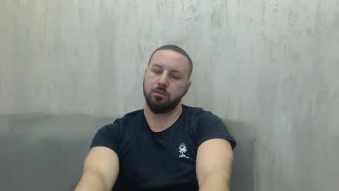 Snapshot of nickolas22 chatting on December 2025 11:14:02 PM Julian online show from December 2025 11:14:02 PM