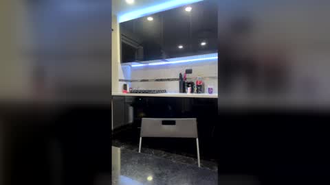 Snapshot of nickolas22 chatting on February 2026 01:28:02 AM Julian online show from February 2026 01:28:02 AM